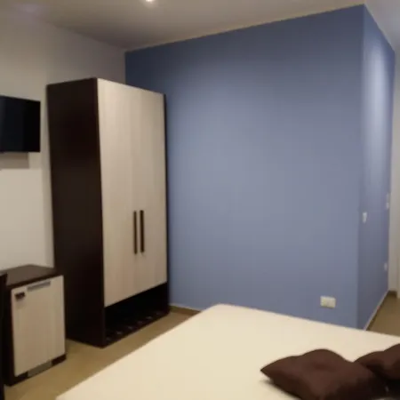 Emanuela 3* بورتو سيساريو