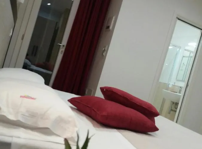 Emanuela فندق مبيت وإفطار بورتو سيساريو