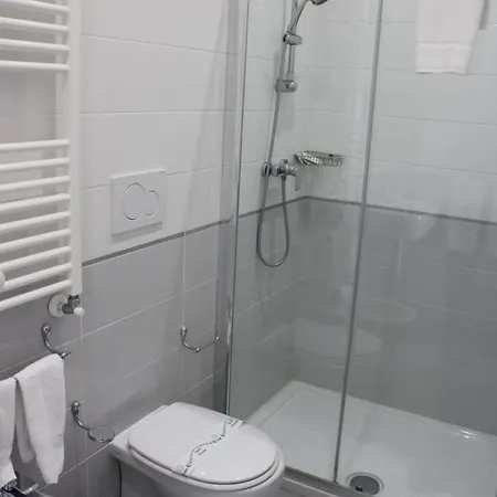 Emanuela Couette-café