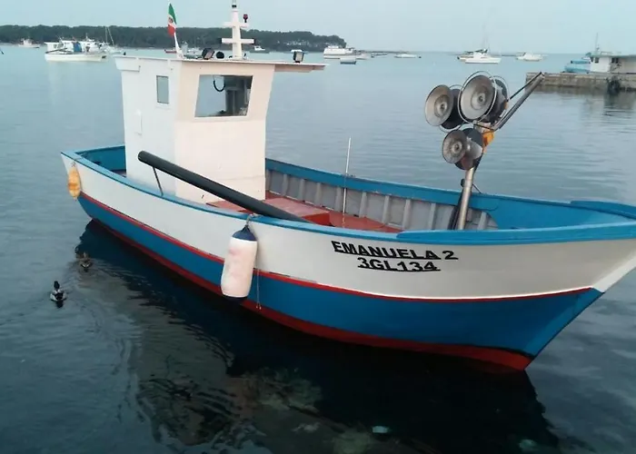 לינה וארוחת בוקר Emanuela 3*