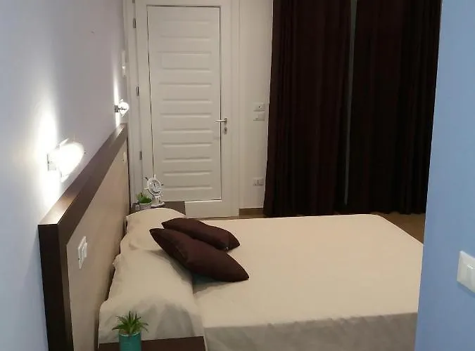 Emanuela פורטו צ'זראו