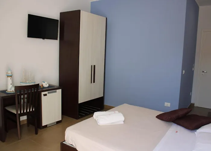 Emanuela 3* פורטו צ'זראו